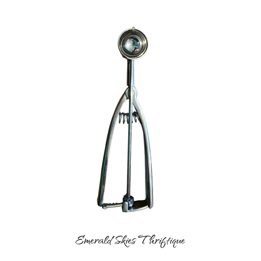 Pampered Chef Small Scoop Stainless Steel 1 Tablespoon Cookie Scoop #2530